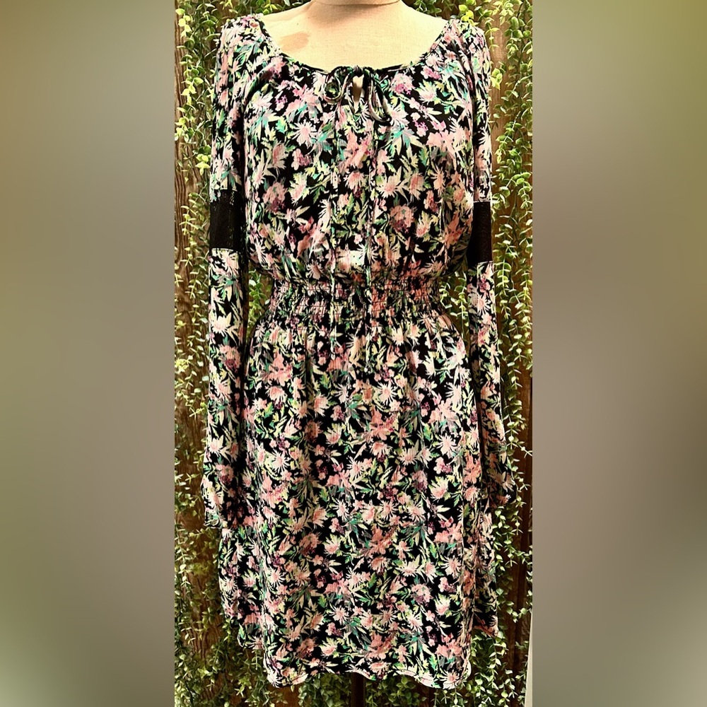 Vera Wang Floral Long Sleeve Dress